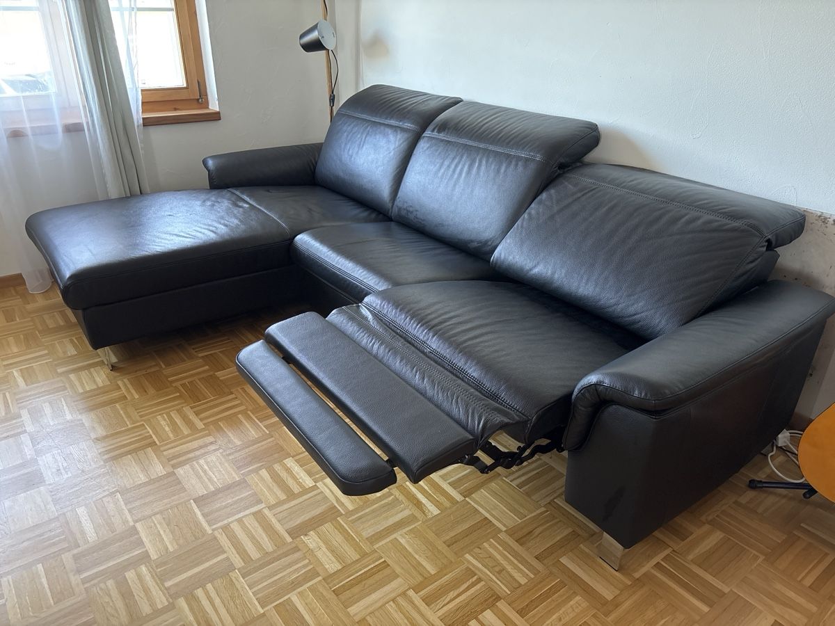 Sofas: Ecksofa Leder schwarz mit elektr. Relaxfunktion gebraucht – Gebraucht aus Holziken von US3R 1