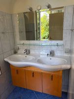 Lavabo mit Badmöbel