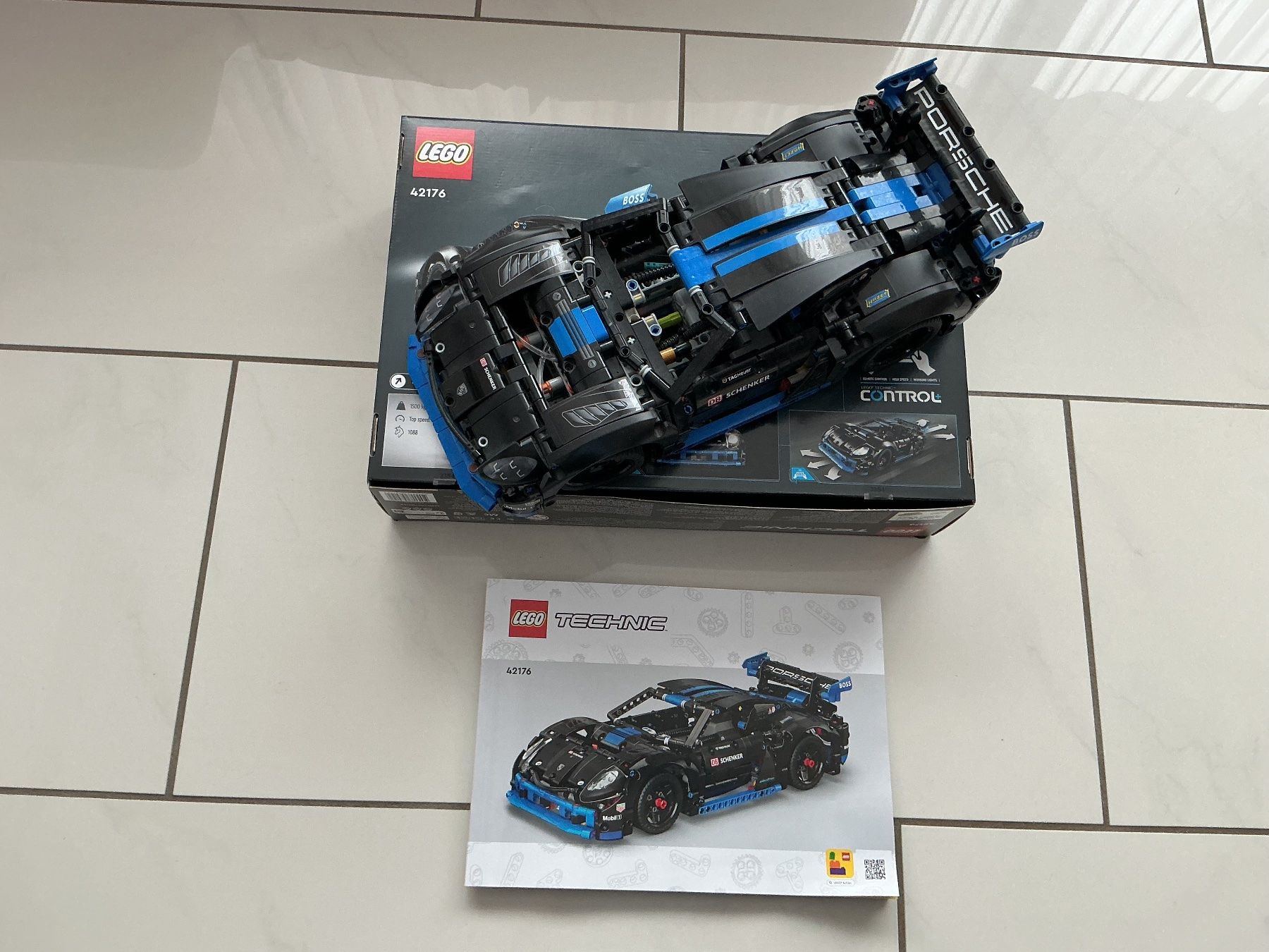 Technics Kit di costruzioni: LEGO Technic Porsche GT4 e-Performance Rennwagen 42176 – Nuovo (secondo la descrizione) da Biel-Benken BL venduto da Cold334 2