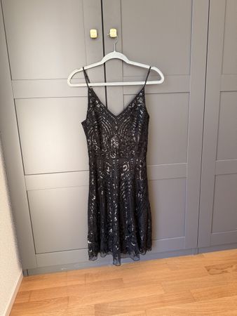 Elegantes schwarzes Mini Party-Kleid – Gr. 34 / 36– wie neu