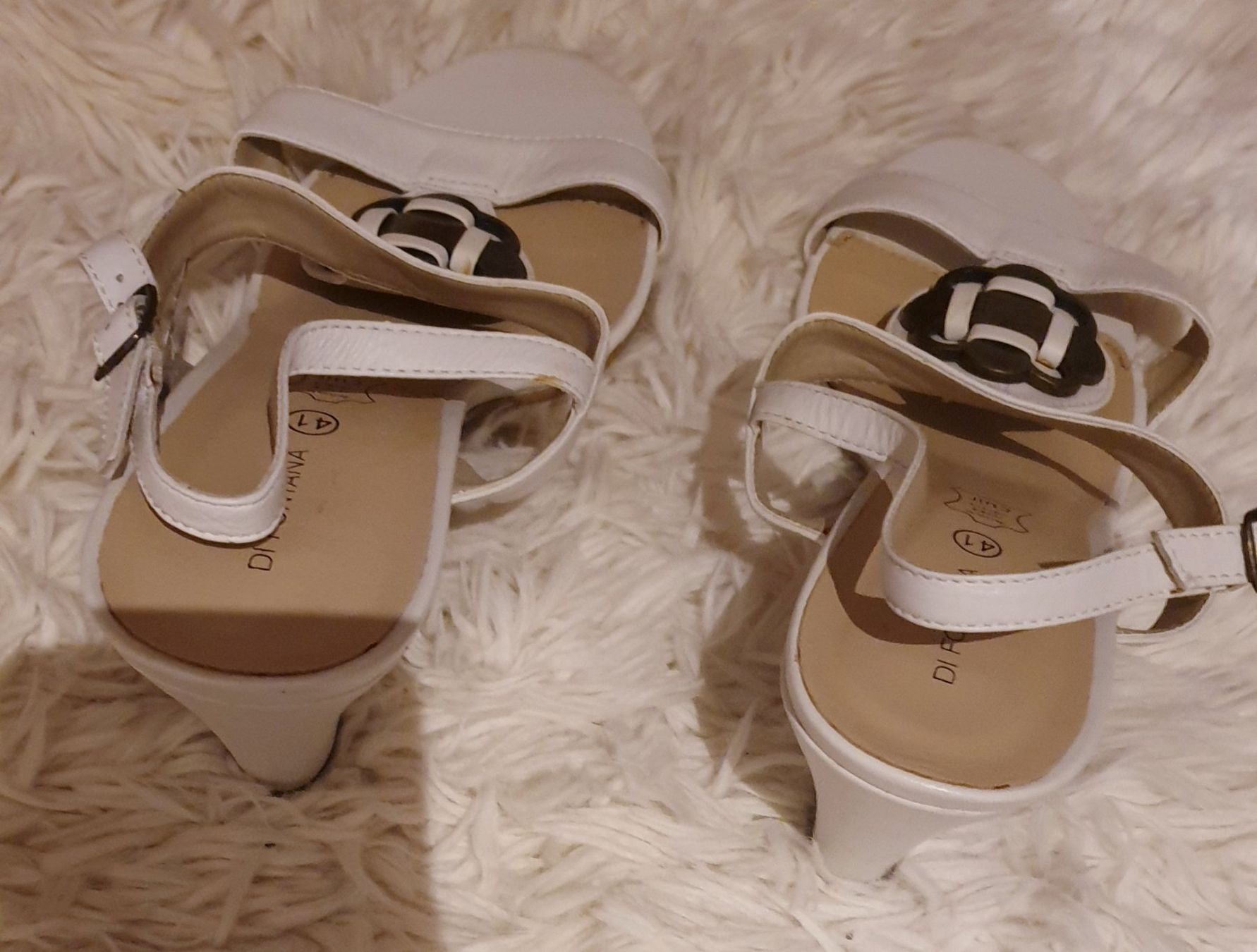 Damenschuhe: DAMEN SANDALEN – Neu (gemäss Beschreibung) aus Thun von Vecgou 2