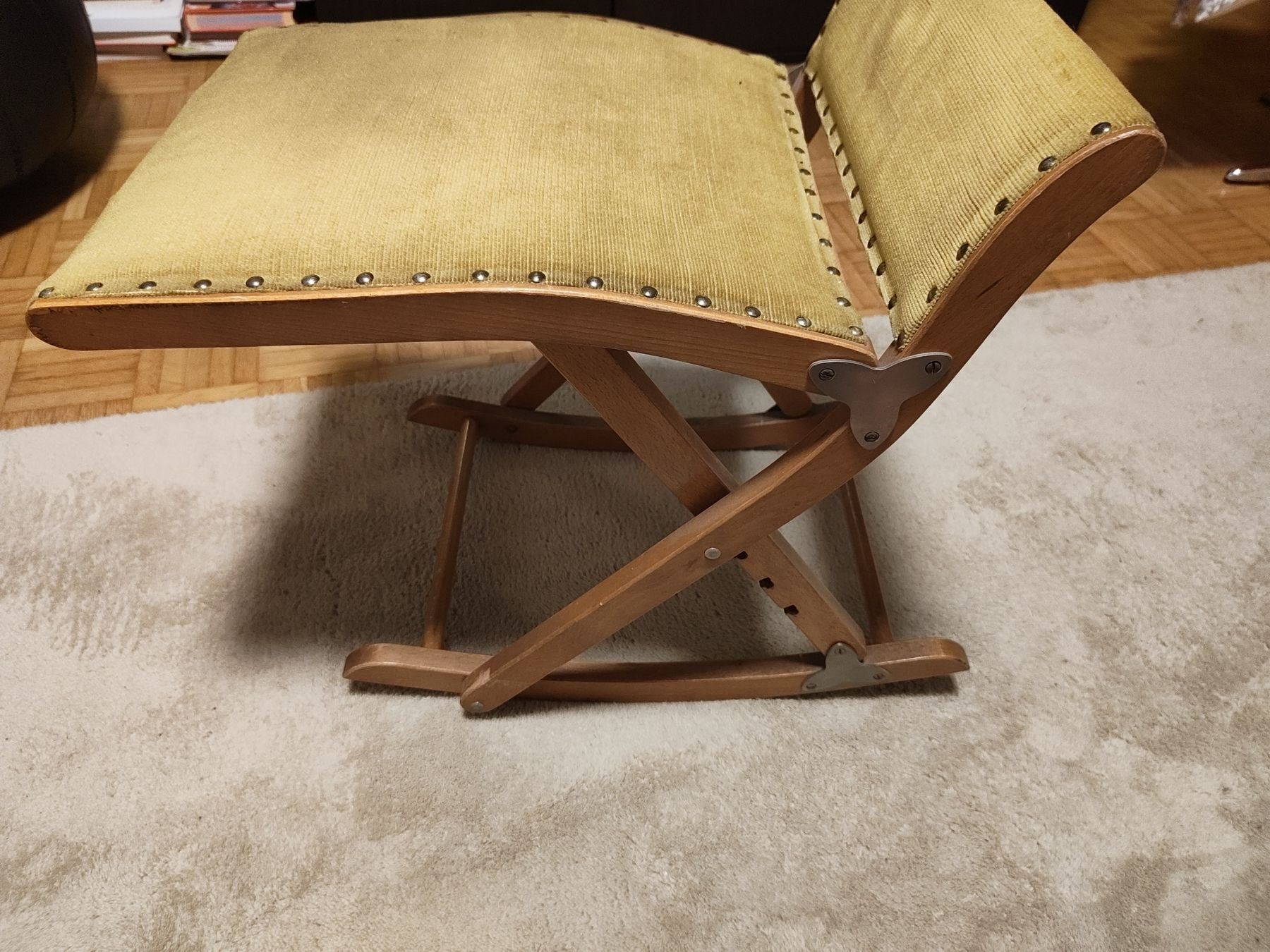 Sgabelli: Kleiner vintage Fusshocker ab 1Fr. – Usato da Bäch SZ venduto da BirdyTheBird 1