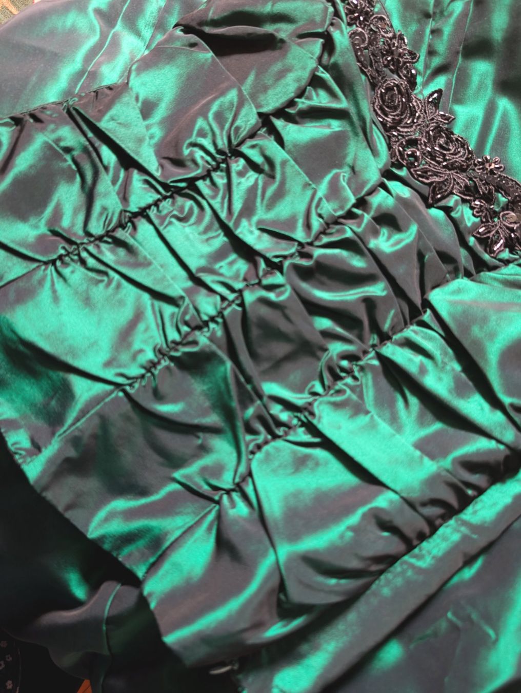 Vestiti: ASHLEY BROOKE : Robe/ensemble de soirée satin vert moiré 38 – Nuovo e nell'imballaggio originale da Petit-Lancy venduto da lilycerise 3