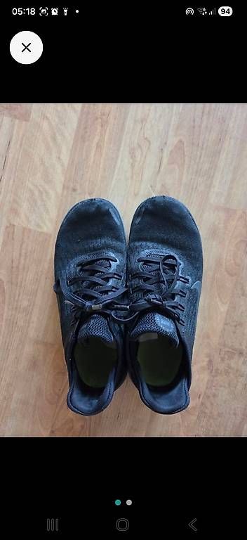 Scarpe da donna: Laufschuhe 38.5 – Usato da Tschingel venduto da Olivia.S 1