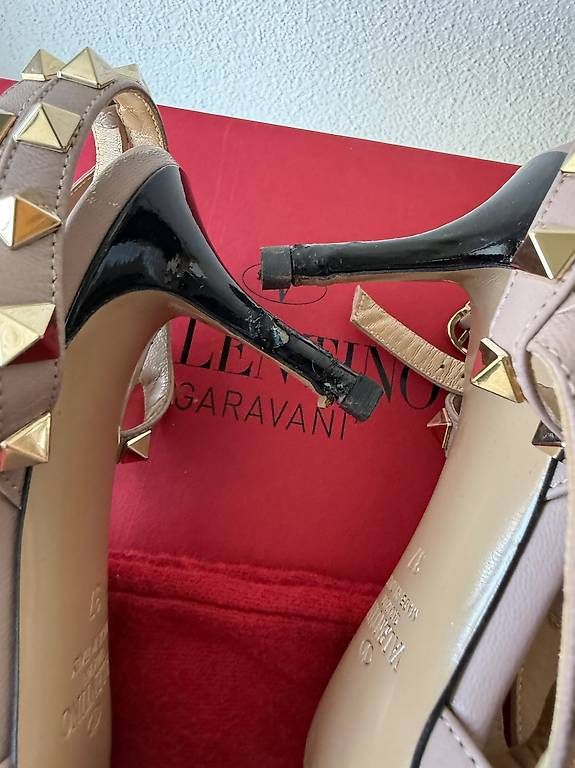 Valentino Damenschuhe: Valentino Garavani Rockstud 6.5cm sandals size 37 – Gebraucht aus Zürich von justynapl 4
