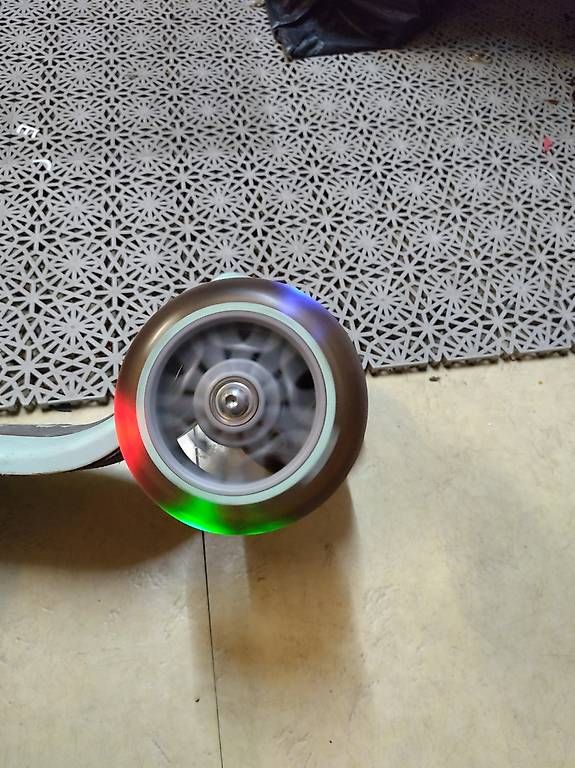 Kickboard: Trotinette évolutive Decathlon  – Usato da Biel/Bienne venduto da yopy 2