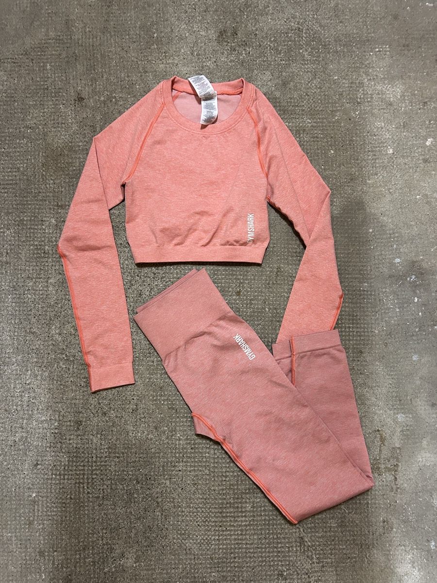Lotti di vestiti: Ensemble Gymshark rose saumoné – Usato da Grand-Lancy venduto da eli_x5k9
