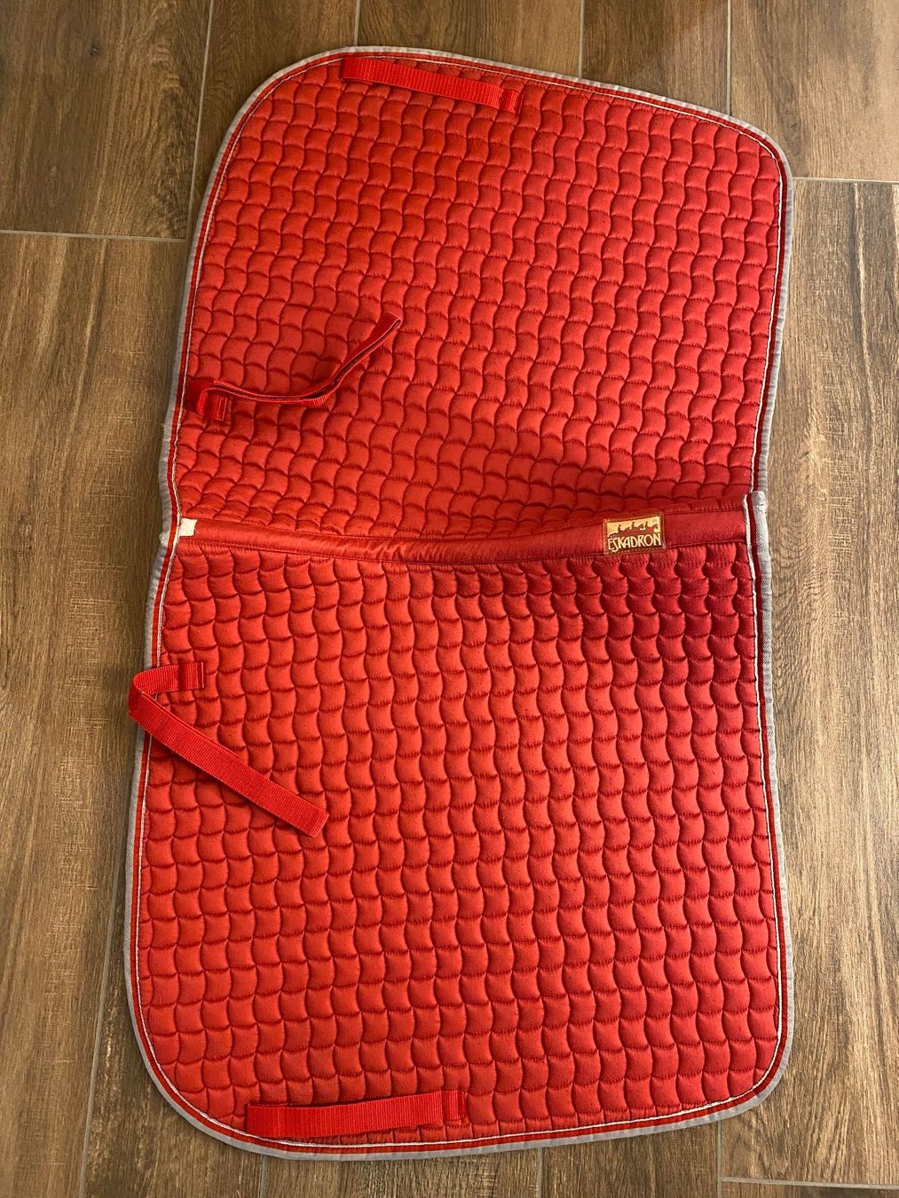 Eskadron Coperte: Eskadron Schabracke Cotton Chilli DL – Usato da Pratteln venduto da a23_j2gs 1