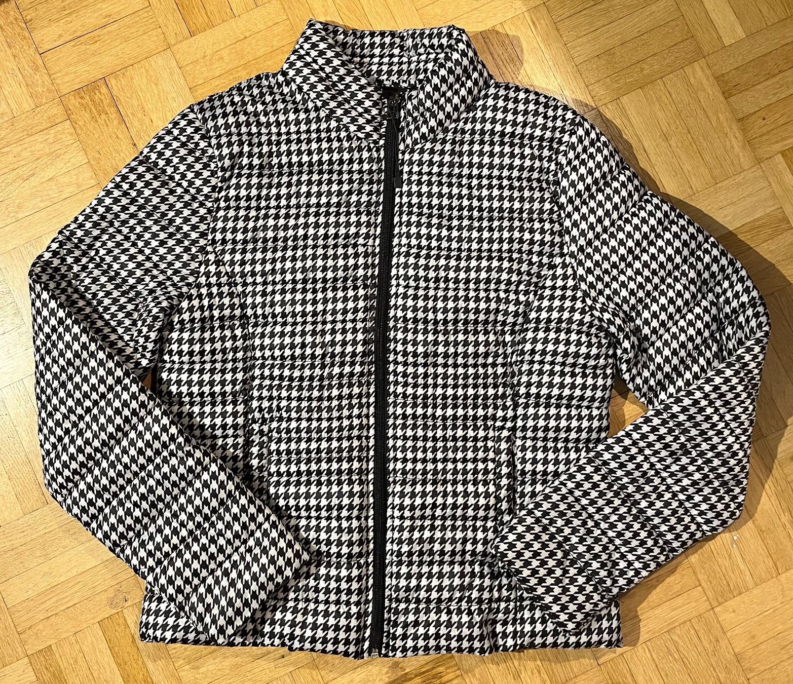Giacche: New light jacket size M – Nuovo (secondo la descrizione) da Chêne-Bougeries venduto da Seetooyoo