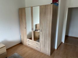 Kleiderschrank (197x181x54)