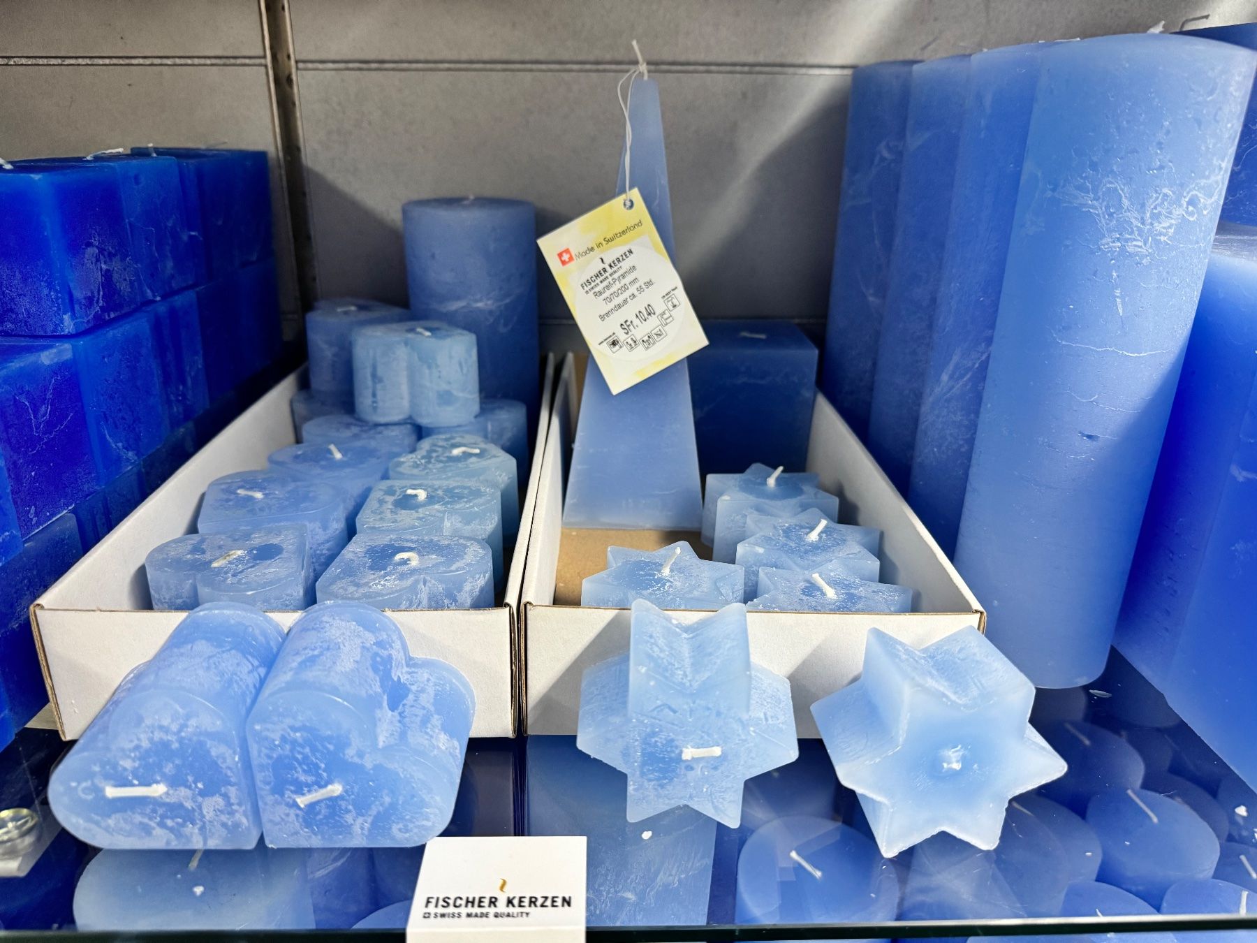 Candele: 045 Posten Raureif Kerzen hellblau aus Liquidation – Nuovo (secondo la descrizione) da Derendingen venduto da Meisterstuecke 1