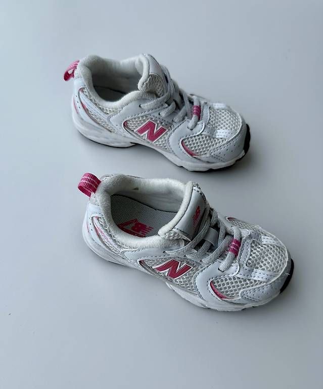 Scarpe per ragazze: New Balance 25 – Usato da Bottighofen venduto da Verkauf_TG 3