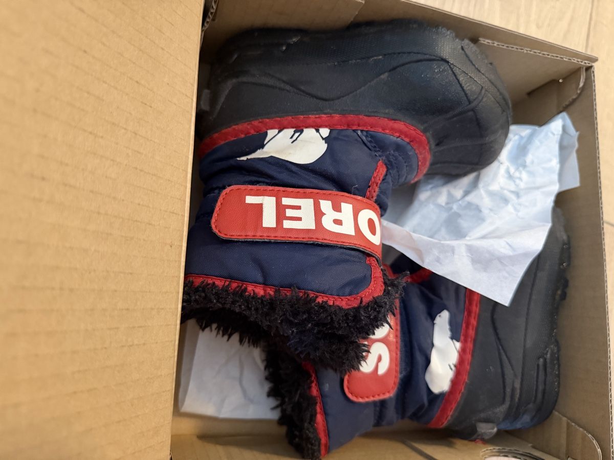 Chaussures garçon: Bottes de neige Sorel 25 – D'occasion à Puidoux par vendange 1