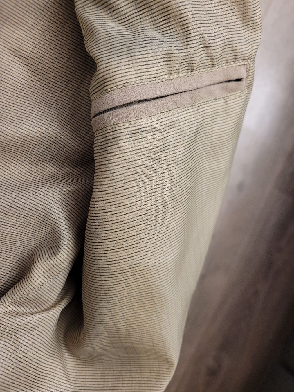 Giacche: Men's SMOOTH Light Jacket – Usato da Wettingen venduto da mor_76q7 7
