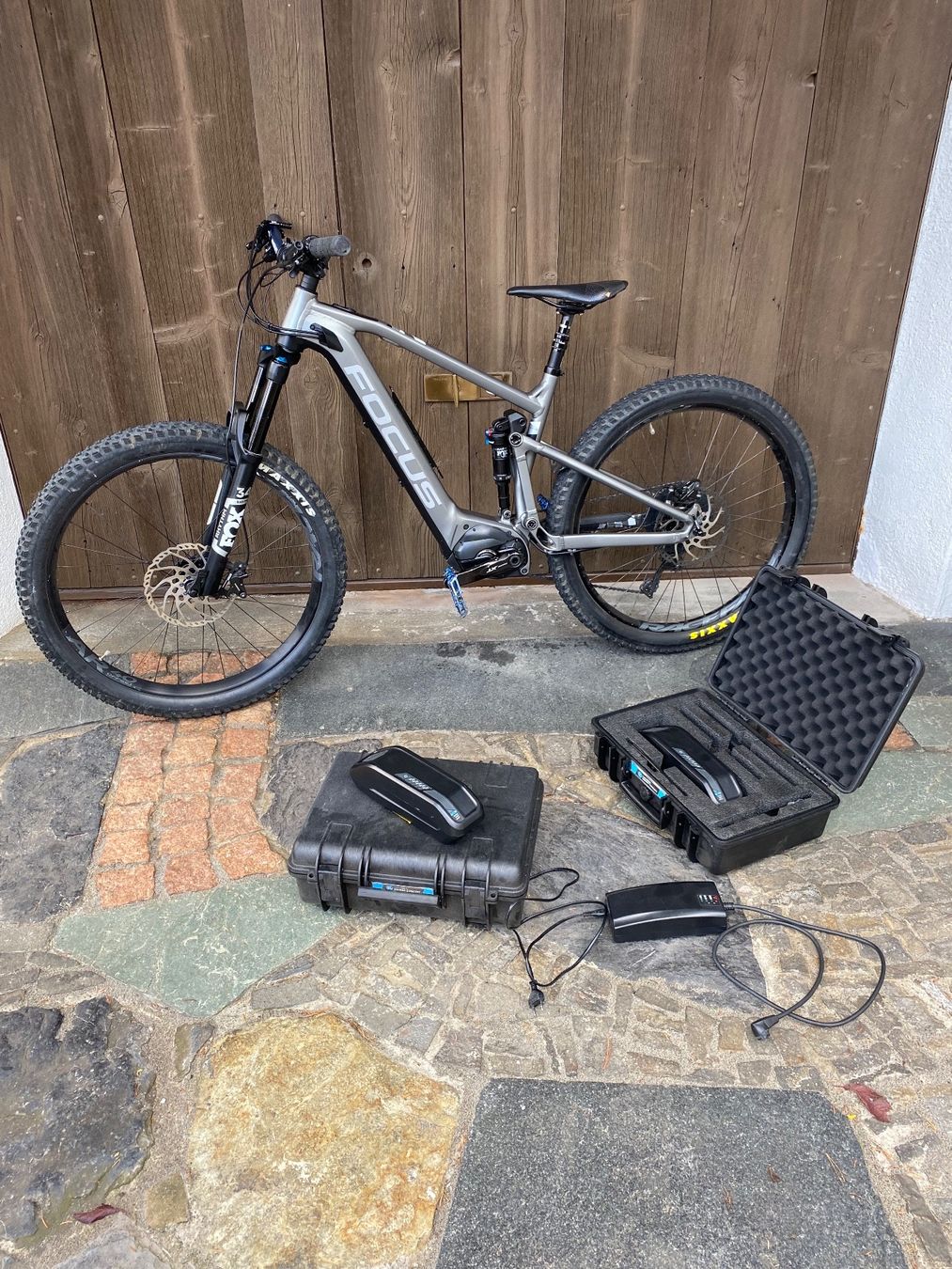 Focus Biciclette: Focus Jam2 6.8 Plus grey matt/black matt (2019) – Usato da Lungern venduto da Gjump 1