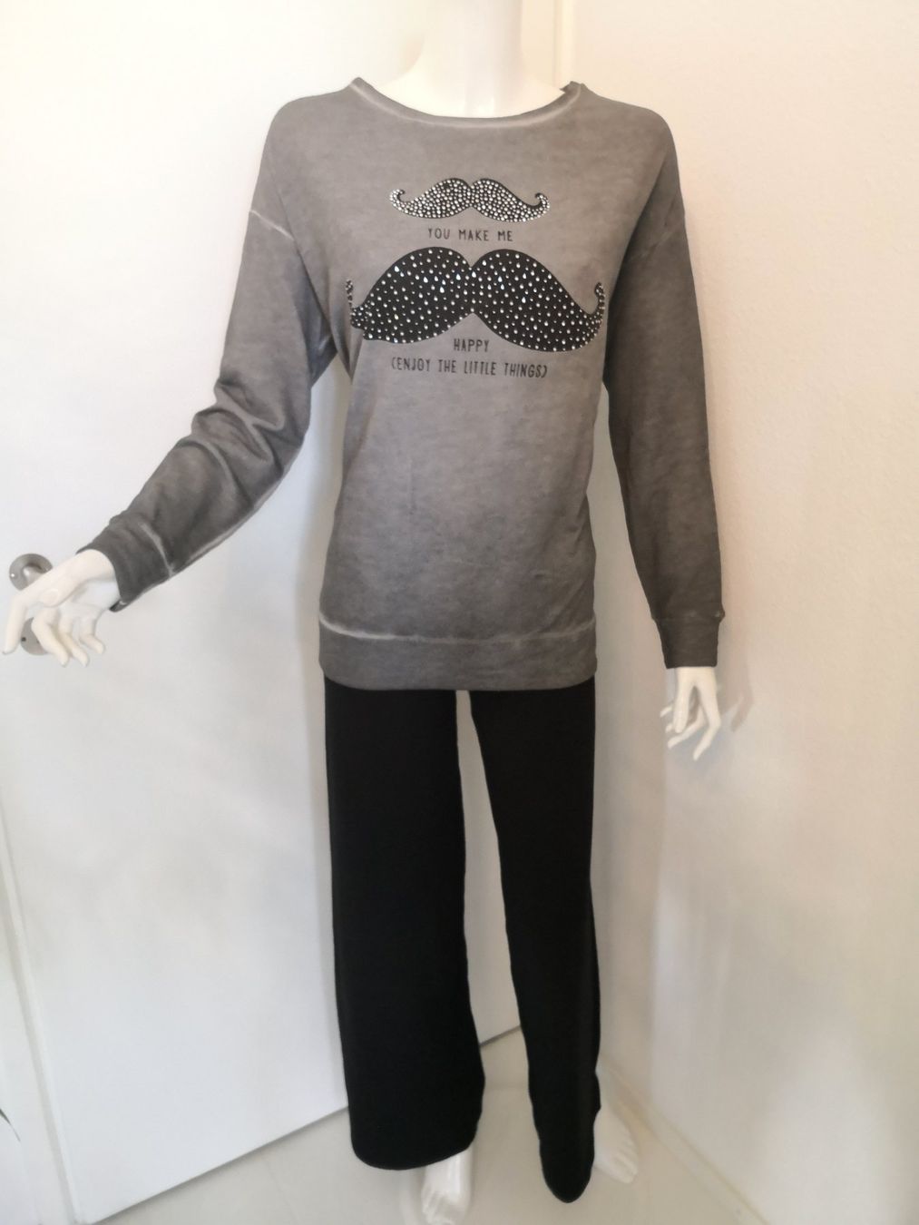 Mango Maglioni & Felpe: 🤩MANGO PULLOVER GRAU & STRASS NEU & D&G P. – Nuovo (secondo la descrizione) da Olten venduto da Naja-Twins-Twins 5