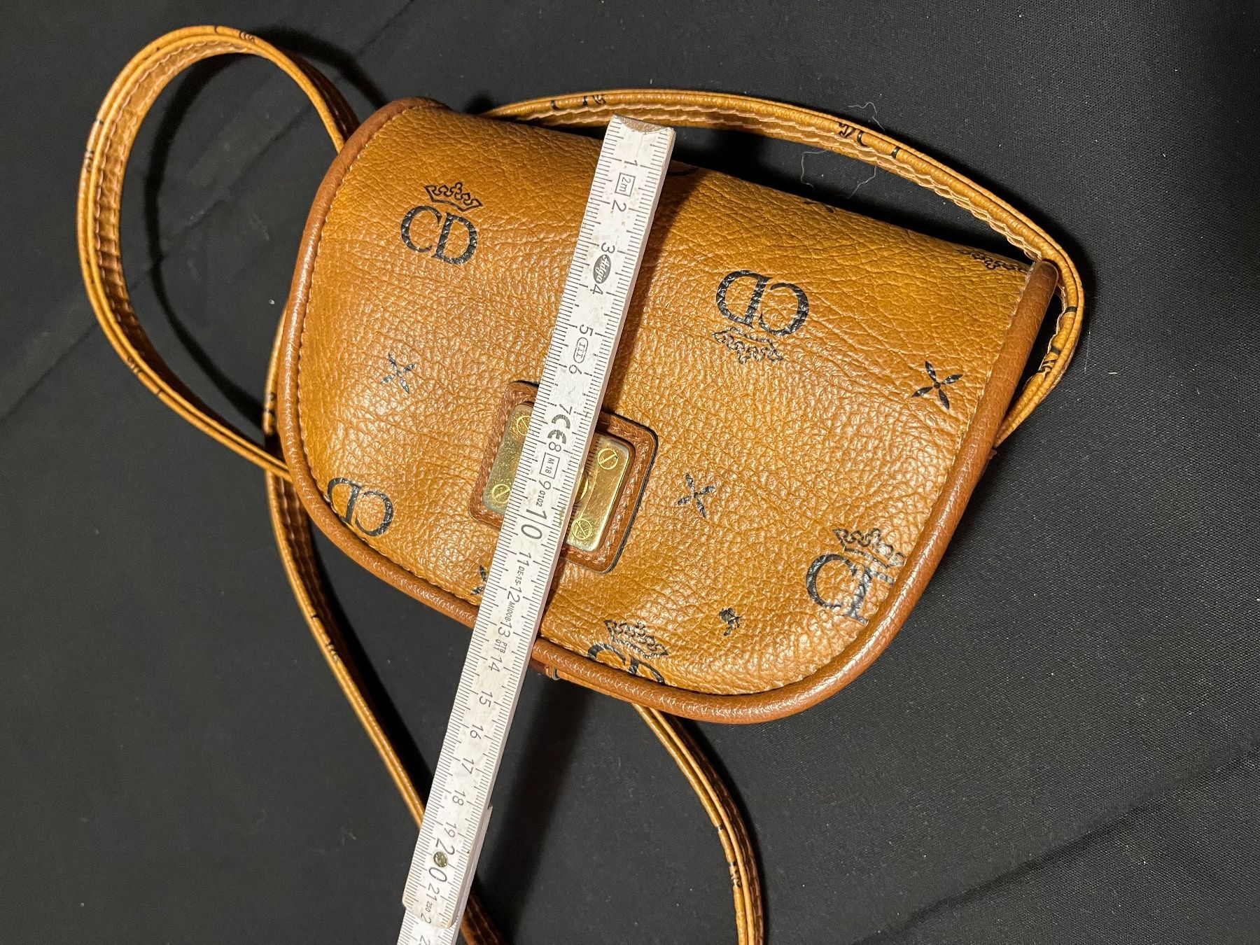 Borse da donna: Edle Handtasche / Umhängetasche braun – Usato da Zürich venduto da olivier0310 8