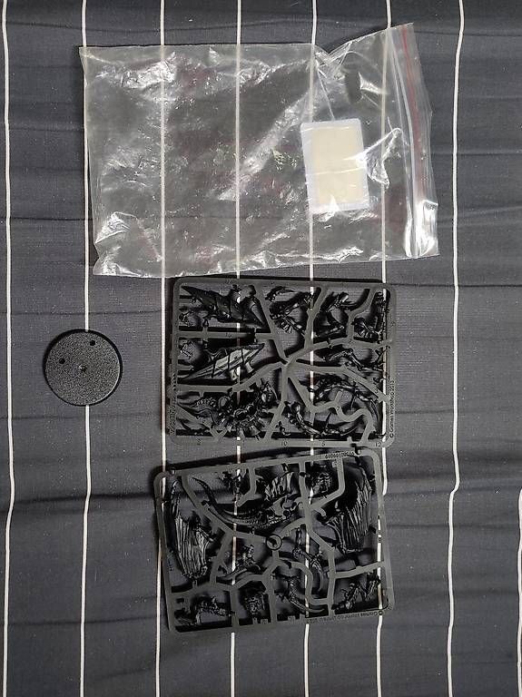 Kit di modellismo & Modellini statici: Warhammer 40k - Tyranid Prime - Tyranids – Nuovo e nell'imballaggio originale da Neuchâtel venduto da for_yxg8 1