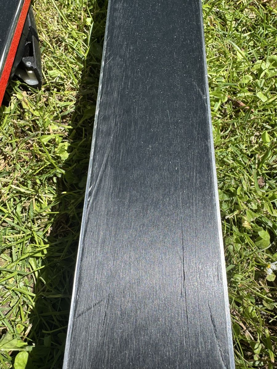 Head Sci: HEAD Peak Skis with Bindings - Ready for Winter Fun! – Usato da Paudex venduto da mrh_6wwk 3
