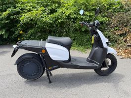 Etrix S02 Elektroroller L3e Version 80kmh 2019 Silence/Etrix