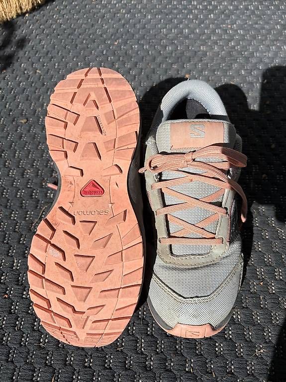 Scarpe per ragazzi: Salomon Kinder Wanderschuhe, Grösse 32 – Usato da Zürich venduto da maple_syrup 1