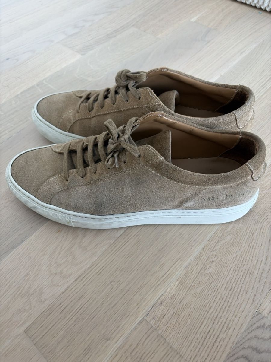 Scarpe da donna: Sneaker Common Projects Wildleder beige Grösse 38 – Usato da Au ZH venduto da eac_gm25 1
