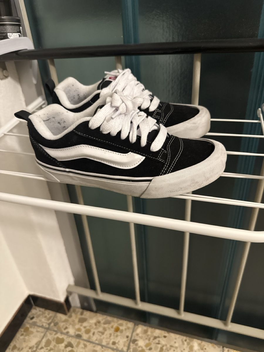 Vans Chaussures hommes: Vans 🤝 – D'occasion à Malleray par sam_6hg8 2