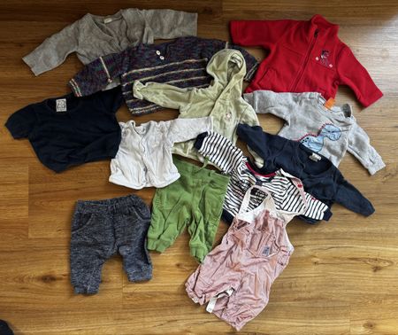 Baby-Hosen und Oberteile Grösse 62+