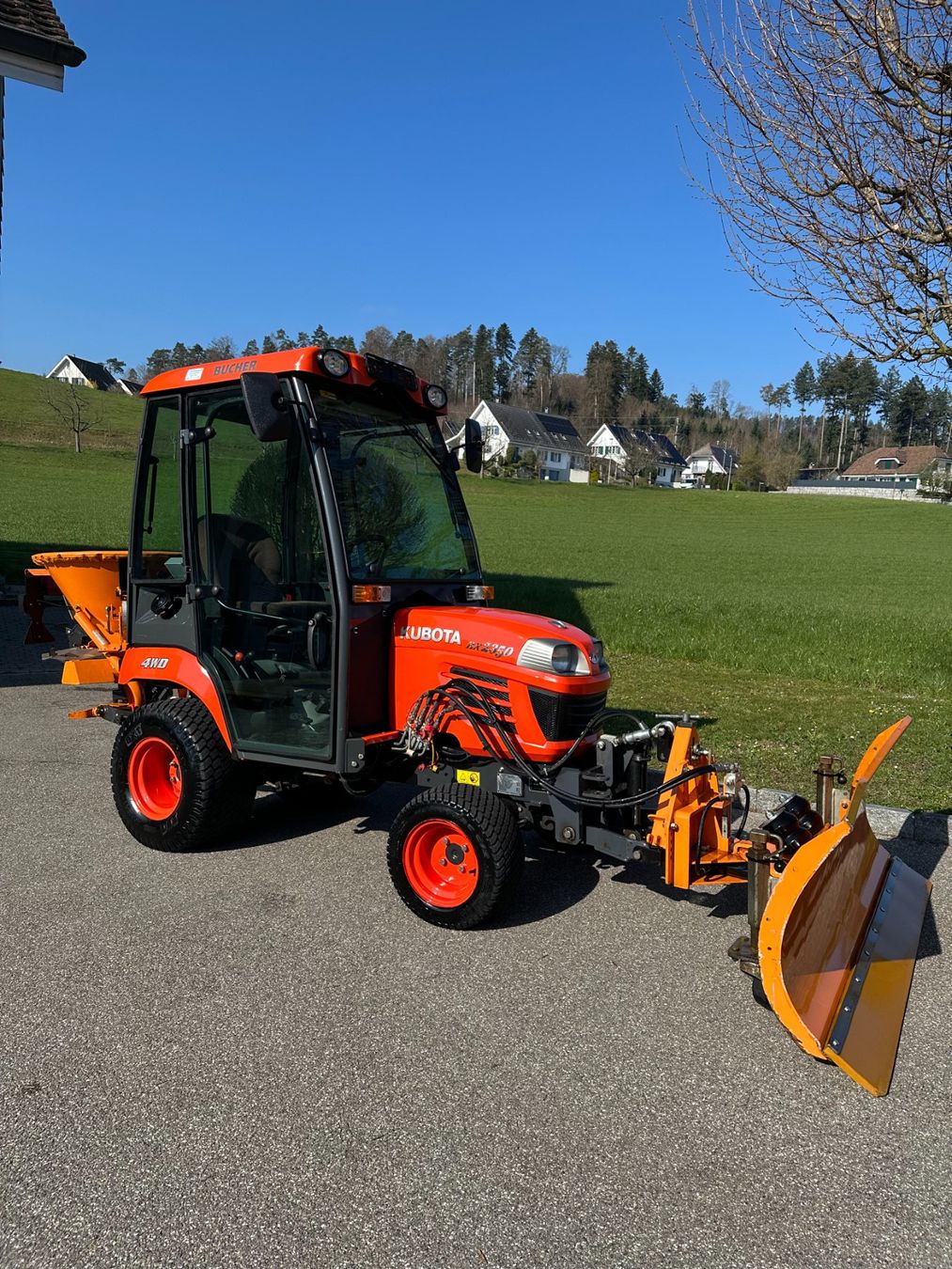 Kubota Tagliaerba: Kubota Rasentraktor BX 2350 EC – Usato da Brütten venduto da Holdi06 1