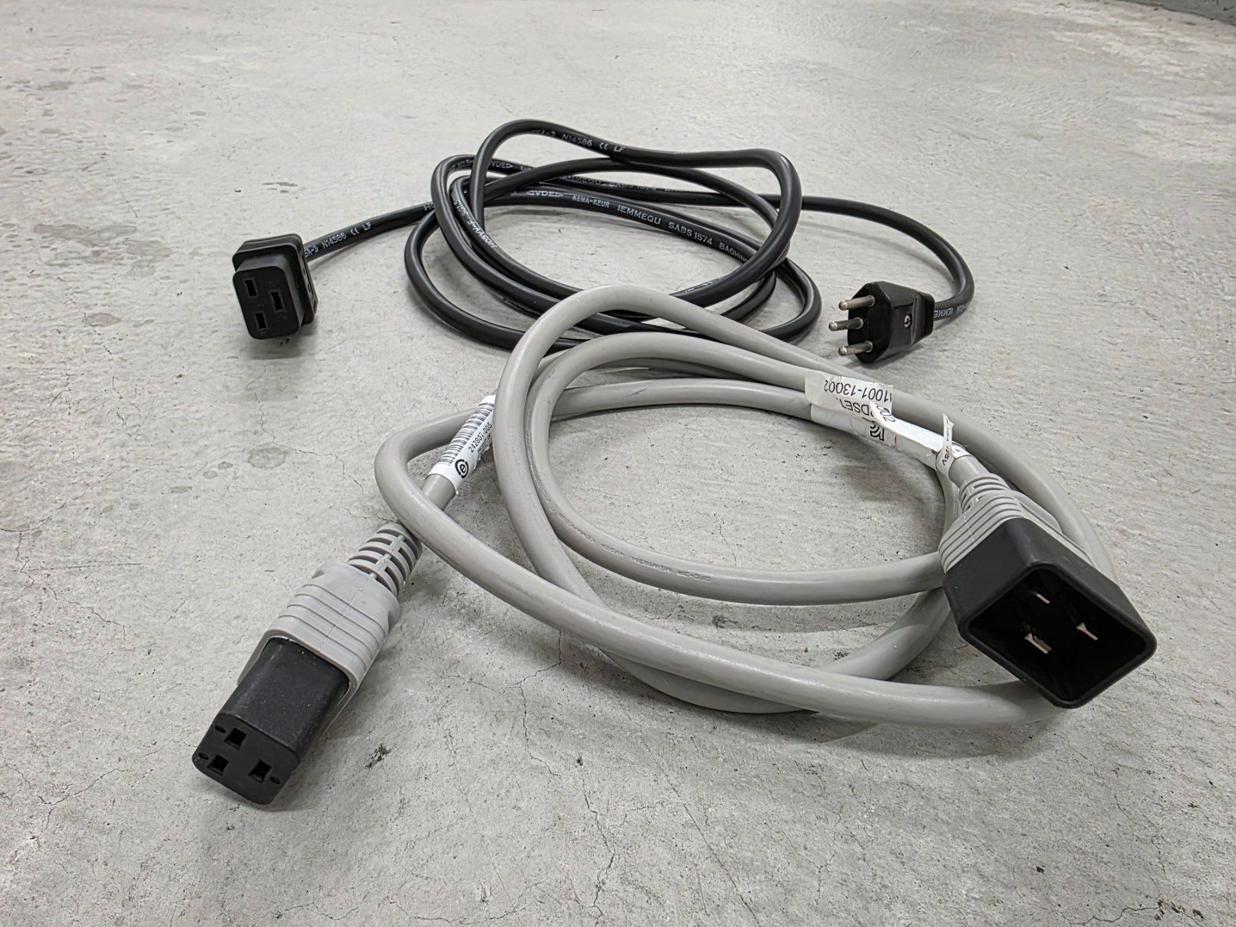 Serveurs: Racktivity Energy Switch ES1108-16 – D'occasion à Zürich par 2JamMusic 3