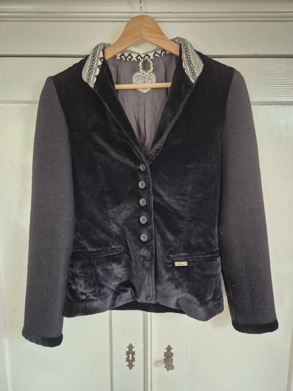 Giacche: Luis Trenker Samt Blazer Gr.42 – Usato da Höfen b. Thun venduto da enr_7xsd
