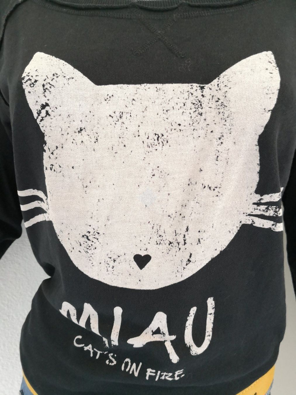 Mango Maglioni & Felpe: 🤩MANGO MIAU PULLOVER SCHWARZ & D&G P. – Nuovo (secondo la descrizione) da Olten venduto da Naja-Twins-Twins 4