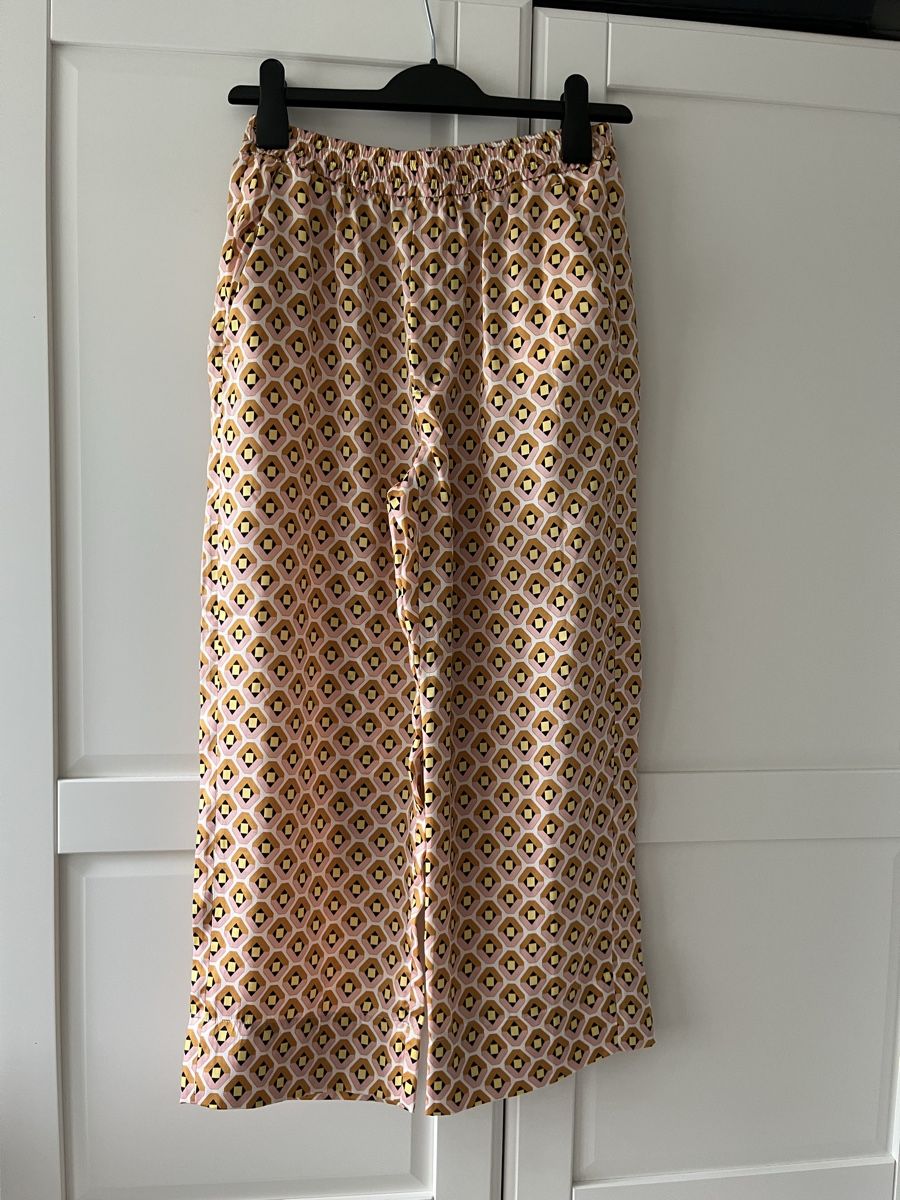Zara Pantaloni: Moderne gemusterte Hose – Nuovo (secondo la descrizione) da Allschwil venduto da eyl_bb8q 2