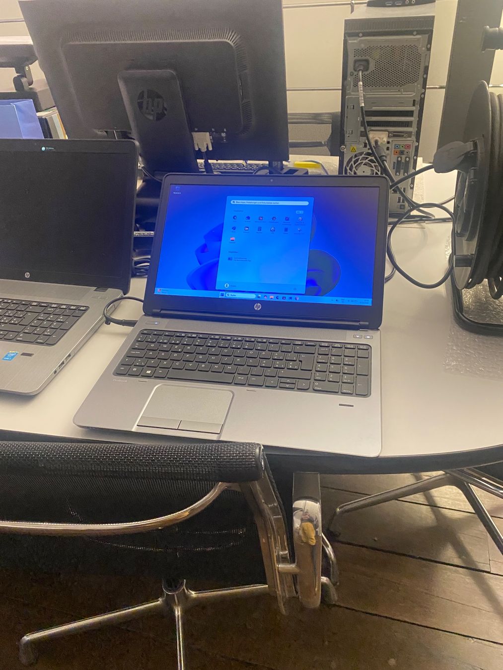 Hewlett Packard Notebook: HP ProBook Notebook - Windows 11 Pro – Usato da Herrliberg venduto da Julianopie 2