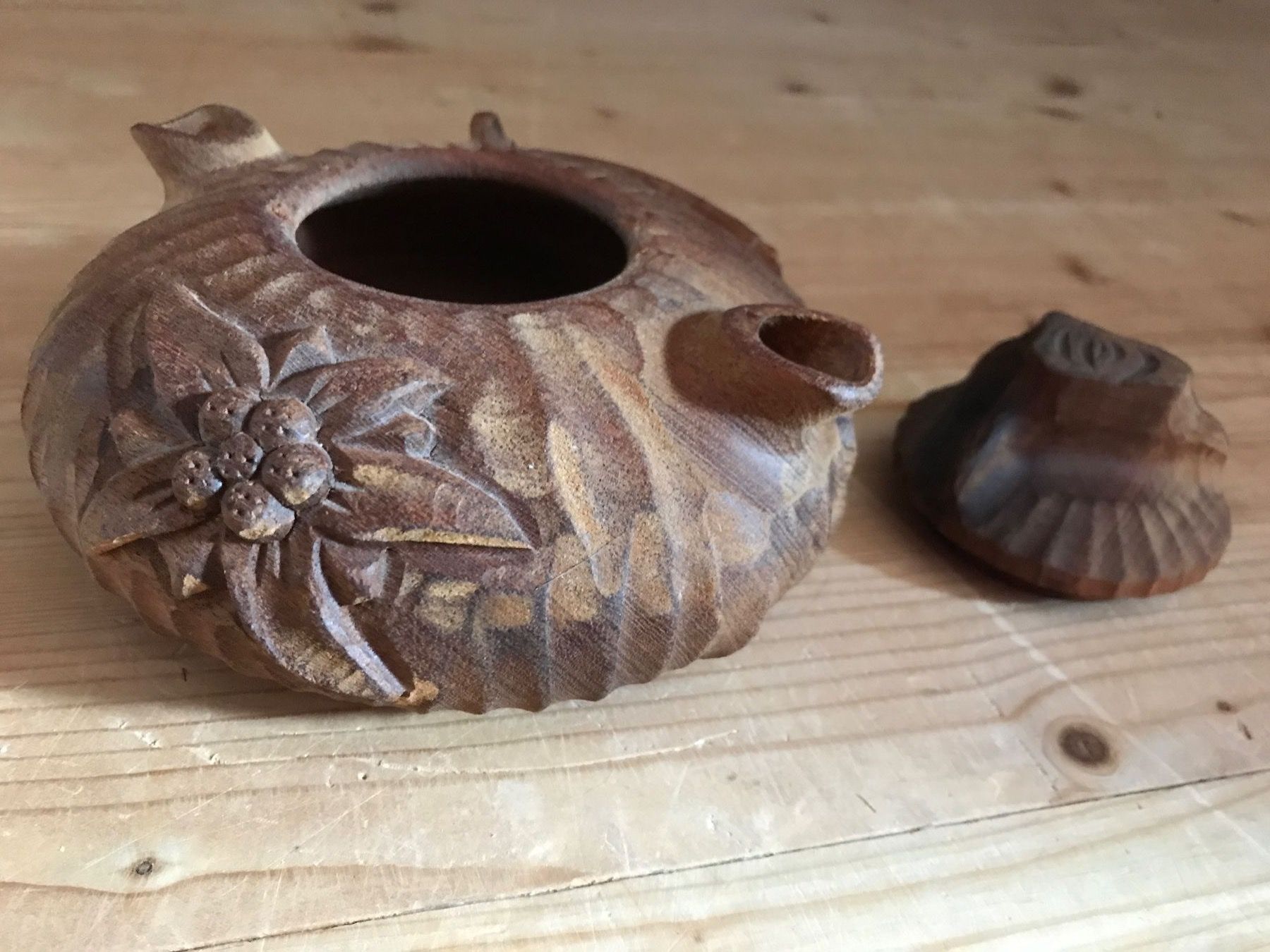 Services de table: Tee-Set aus echtem Holz von Hand geschnitzt – D'occasion à Stettlen par togram4 2
