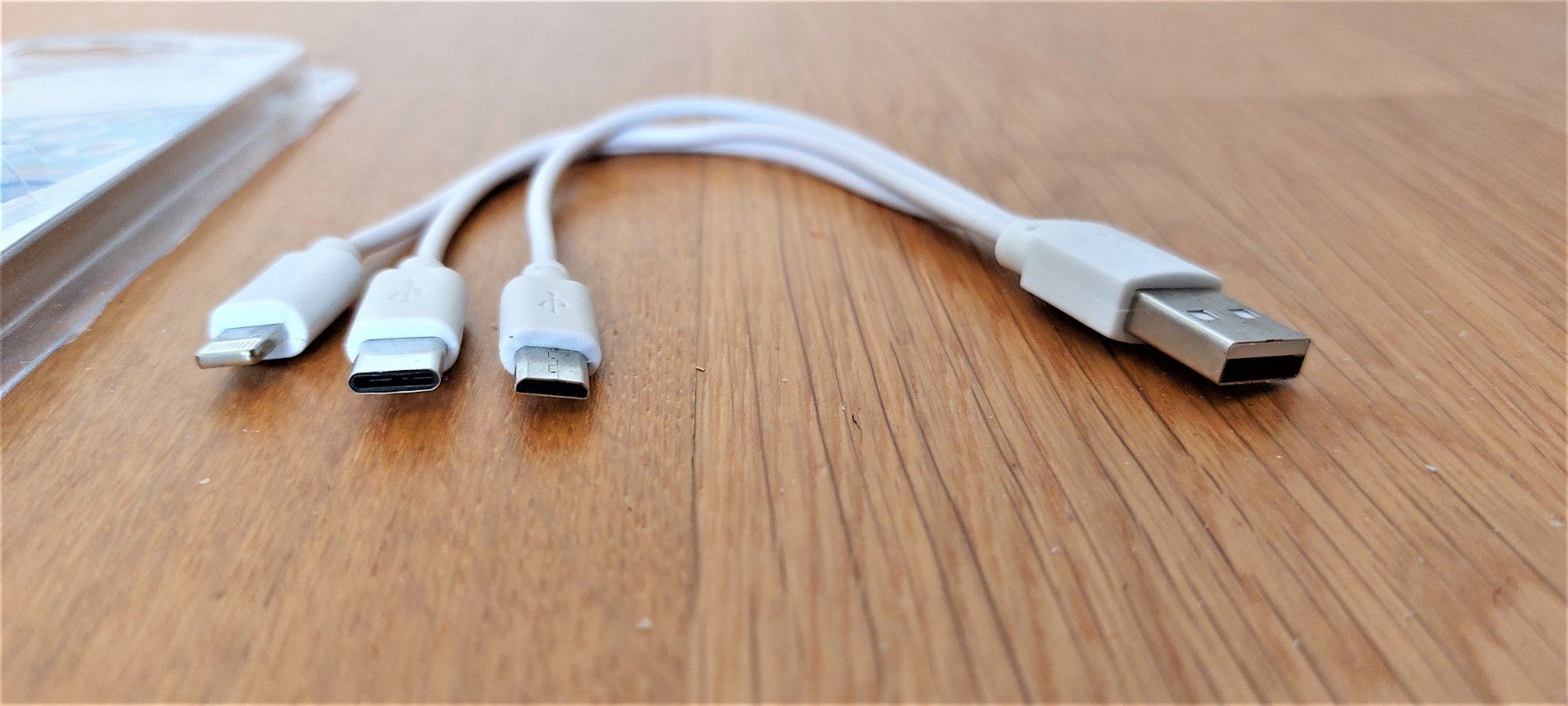 Cavi: 3 in1 USB Ladekabel - Charger Smartphones - Android & Apple – Nuovo e nell'imballaggio originale da Ipsach venduto da Kok5 4