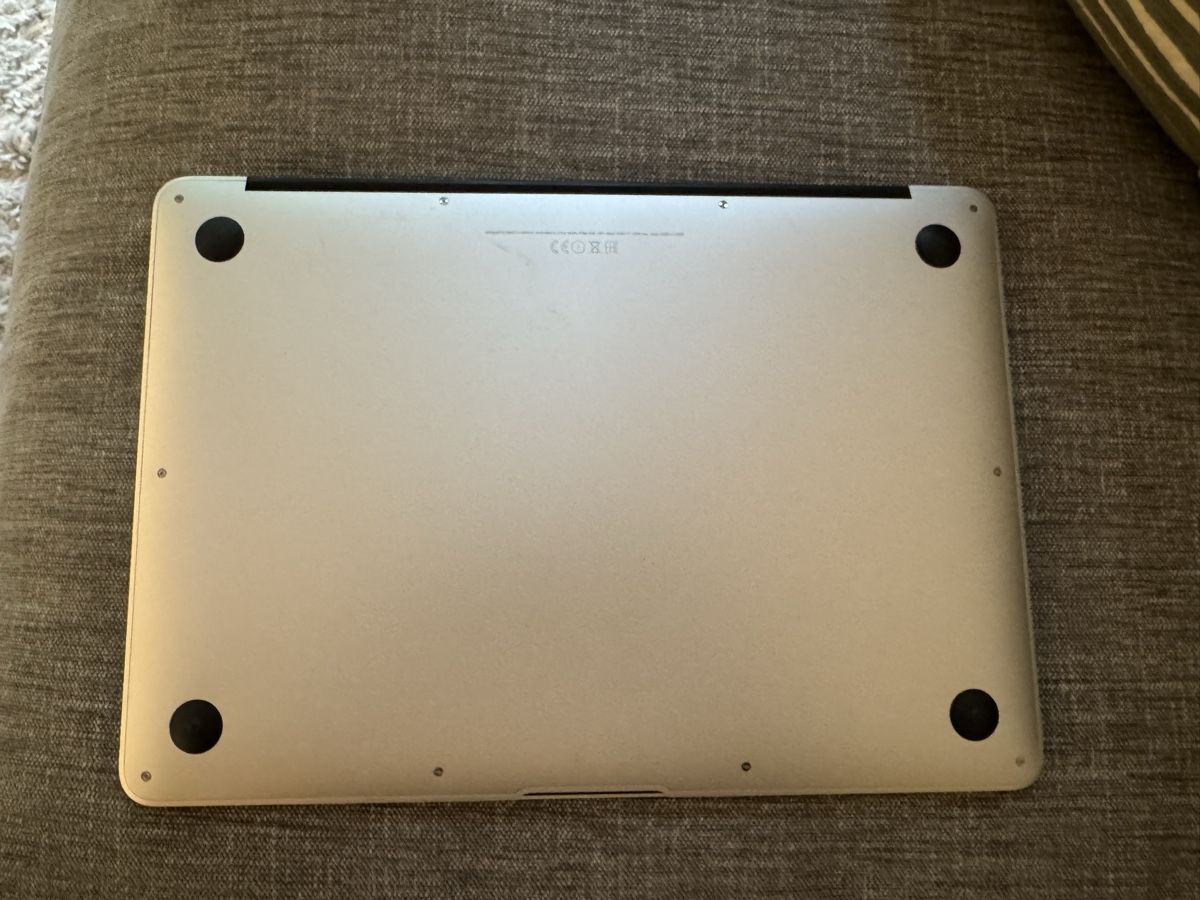 Apple Notebook: MacBook Air 13-inch, – Difettoso da Adliswil venduto da Busys 6