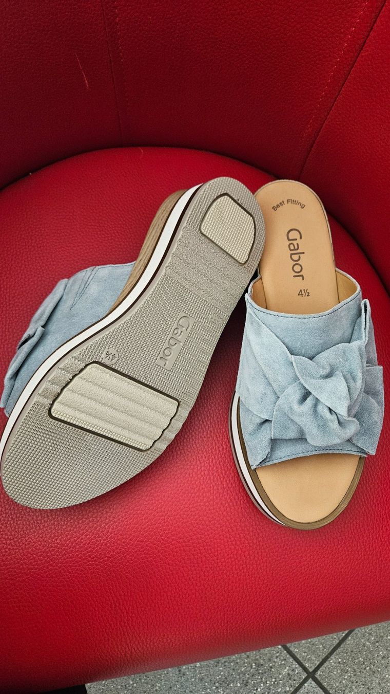Gabor Chaussures femmes: Sommerschuhe/Pantoletten Gabor – D'occasion à Boniswil par insideBoutique 1