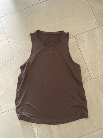 Nike Tanktop One Dri-Fit braun Grösse S guter Zustand