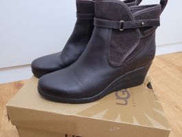 ugg Gr. 9