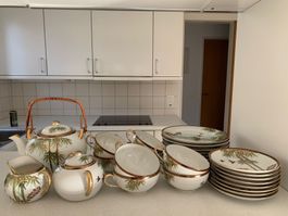 japanisches Teeservice Porzellan floral mit Goldrand