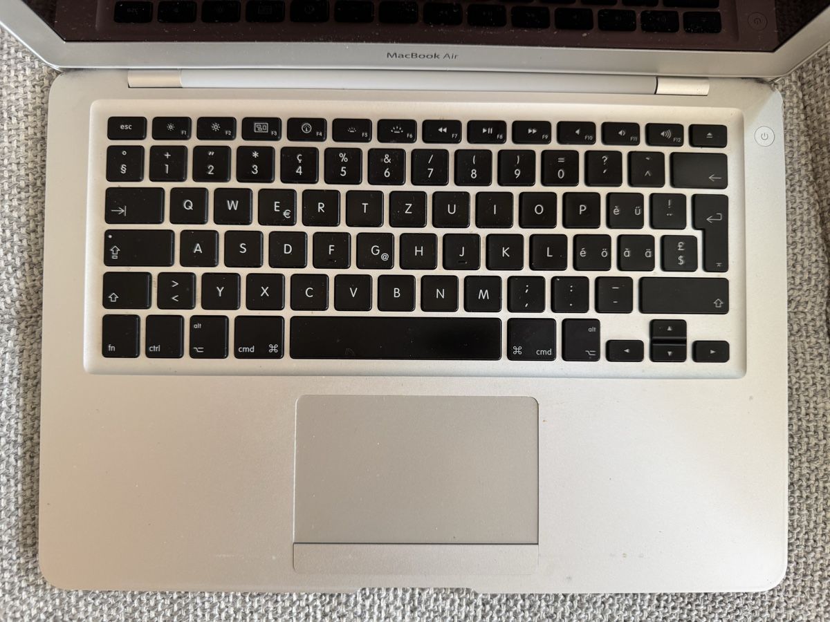 Apple Portables: MacBook Air 13 – Défectueux à Adliswil par Busys 1