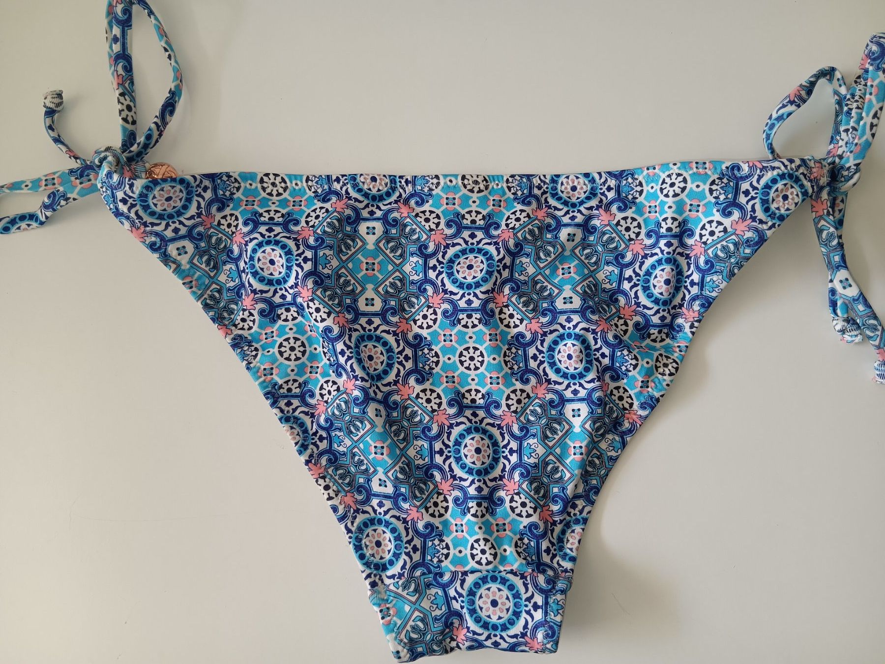 H&M Costumi da bagno & Bikini: H&M Bikini taille / Grosse 36 – Usato da Cossonay-ville venduto da Super-Price-Quality 5