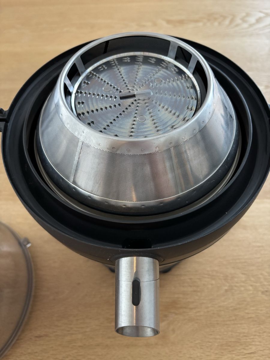 Philips Elettrodomestici da cucina: Philips Entsafter Chromstahl – Usato da Zug venduto da Deks 4