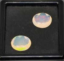 2x Opales ovales à facettes 9x6 mm - Valeur 190.- Fr