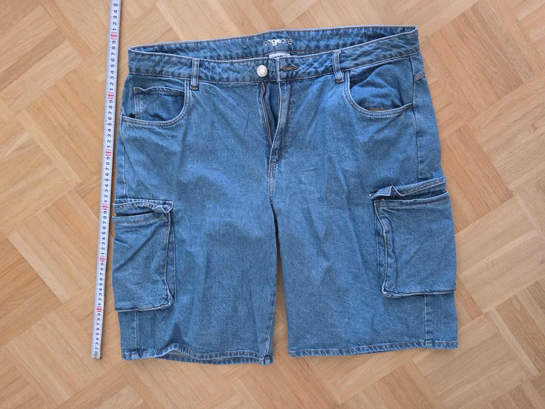 Jeans: Jeans, kurze Cargohosen, 46 – Gebraucht aus Liestal von ITOlio 1