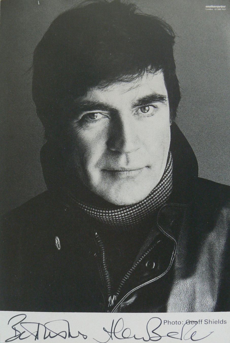 Autografi: Alan Bates (1934-2003) Schauspieler - Autogramm – Usato da Dietikon venduto da immortal-stars