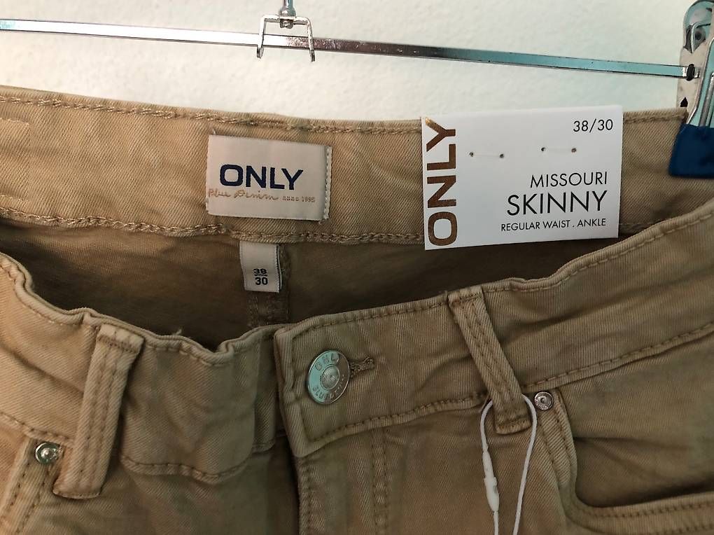 Only Pantaloni: Only 38 – Nuovo e nell'imballaggio originale da Faido venduto da _giulia_ 1