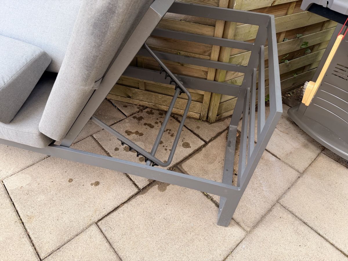 Livique Liegen & Liegestühle: Gartensofa grau (Aluminium Gestell) gebraucht – Gebraucht aus Zürich von easton1990 2