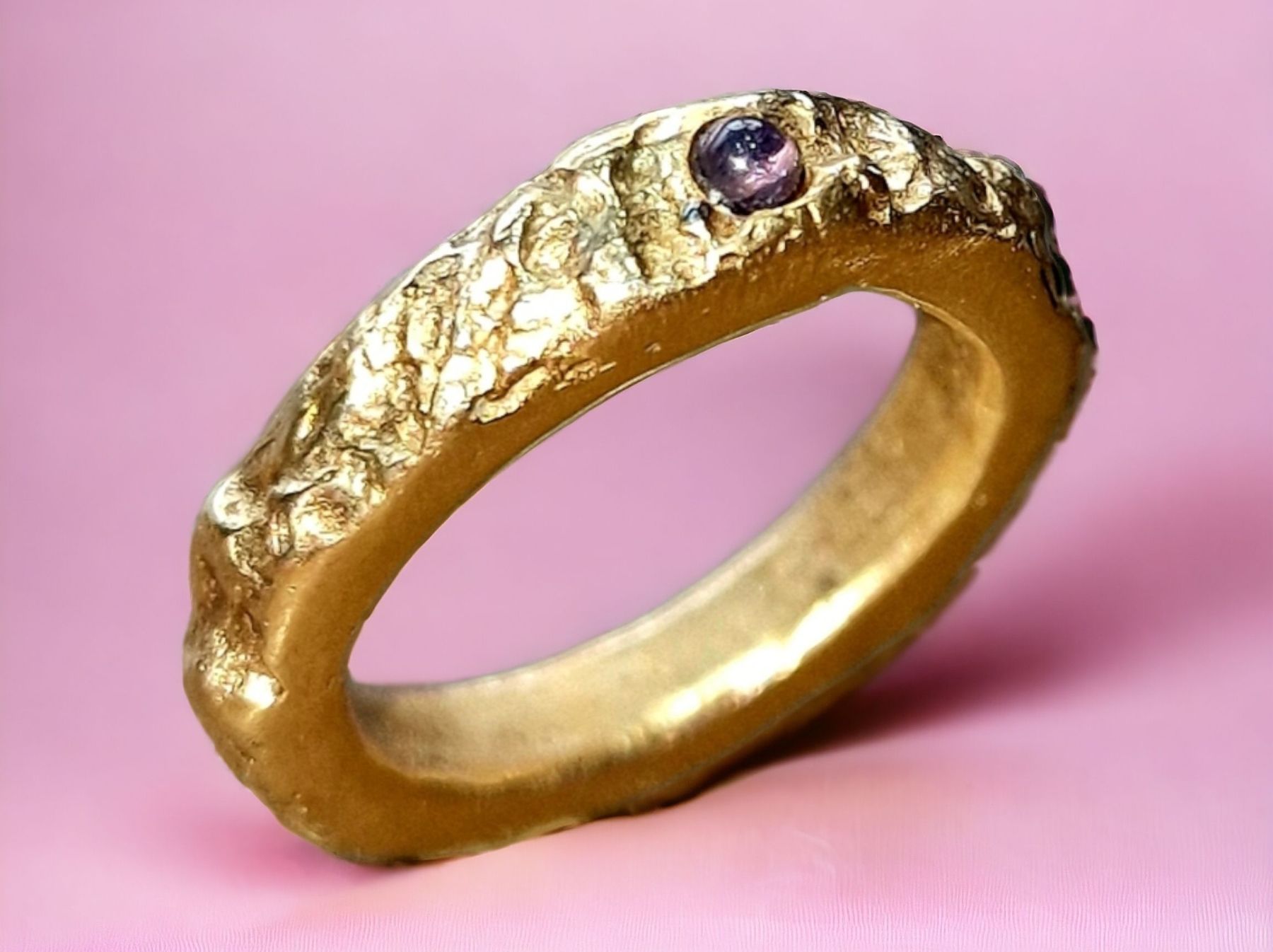 Anelli: Wilder Ring, Bronze mit Iolith, Grösse 46,75 – Nuovo e nell'imballaggio originale da Aarau venduto da Schmuckhoehle_MD 5